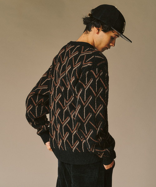 417 EDIFICE（フォーワンセブンエディフィス）の「ジオメ ジャガードニットクルー（ニット/セーター・メンズ・オレンジ/ベージュ/ブラック・MEDIUM/LARGE）」の4枚目の写真