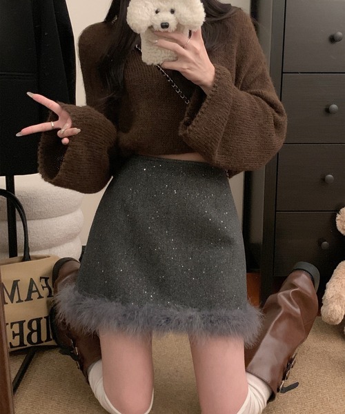 leune(ルネ)の「裾ファーハイウエストスカート(スカート・レディース・グレー/ブラック・SMALL/MEDIUM)」の10枚目の写真