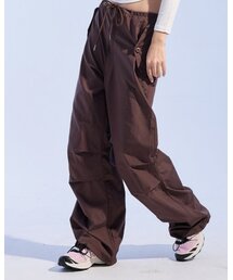 MOAA（モア）の「ナイロンパラシュートパンツ (ブラウン)（その他パンツ）」
