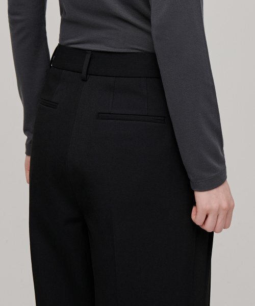 MUSINSA STANDARD WOMAN（ムシンサスタンダードウーマン）の「ウィメンズスリータックセミバルーンスラックス[ブラック]（スラックス・レディース・その他・30/31/24/25/26/27/28）」の7枚目の写真