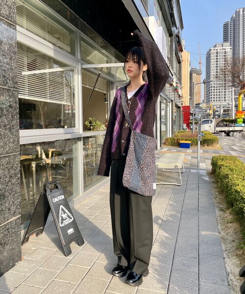 MUSINSA STANDARD WOMAN（ムシンサスタンダードウーマン）の「ウィメンズスリータックセミバルーンスラックス[ブラック]（スラックス・レディース・その他・30/31/24/25/26/27/28）」の9枚目の写真