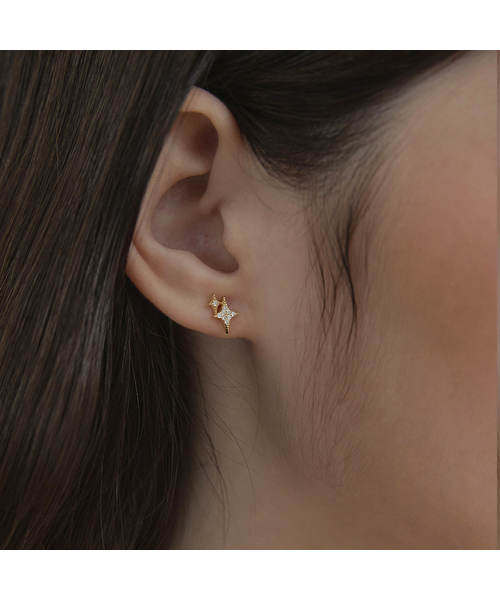 TATIANA（タチアナ）の「(シルバー925) スーパーシャインイヤリング EC3137（ピアス（両耳用）・レディース・シルバー/イエローゴールド・FREE）」の2枚目の写真