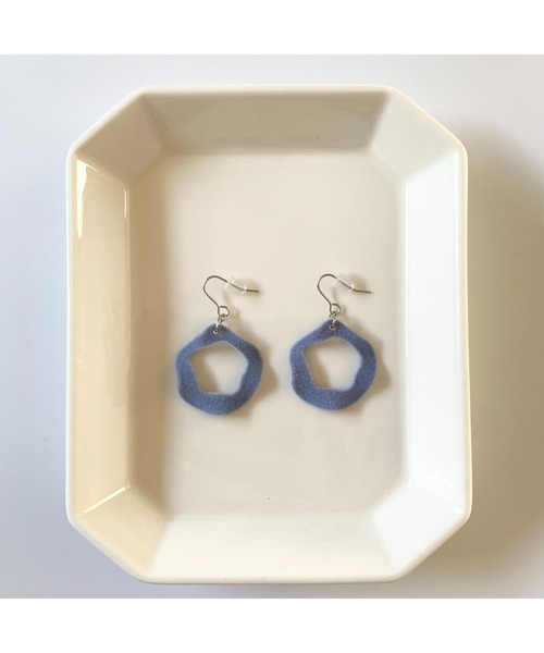tone(トーン)の「【TOMEI LAB】フロッキー ピアス(MA)(ピアス(両耳用)・レディース・カーキ/ブルー系その他/ワインレッド・FREE)」の13枚目の写真