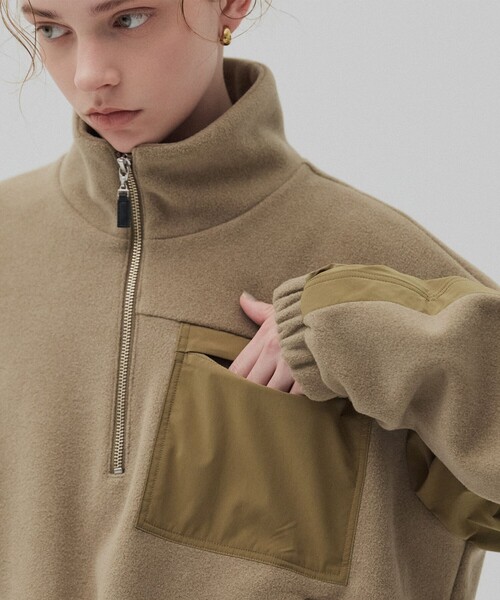 PUBLIC TOKYO(パブリックトウキョウ)の「コンビハーフジッププルオーバー(パーカー・レディース・カーキ/ネイビー・FREE)」の16枚目の写真