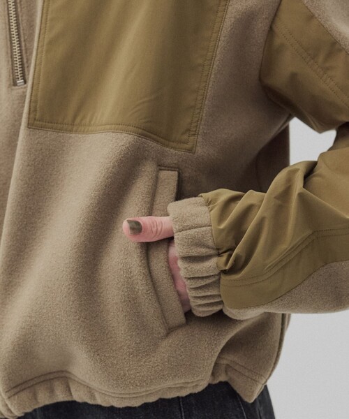 PUBLIC TOKYO(パブリックトウキョウ)の「コンビハーフジッププルオーバー(パーカー・レディース・カーキ/ネイビー・FREE)」の13枚目の写真