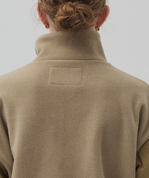 PUBLIC TOKYO(パブリックトウキョウ)の「コンビハーフジッププルオーバー(パーカー・レディース・カーキ/ネイビー・FREE)」の10枚目の写真