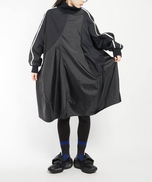 gomme（ゴム）の「ハイネックタフタワンピース（ワンピース・レディース・ブラック/チャコールグレー・MEDIUM）」の21枚目の写真