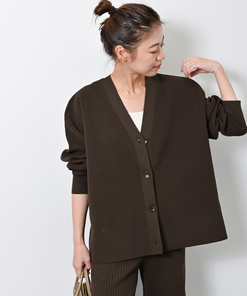 JOURNAL STANDARD relume(ジャーナルスタンダード レリューム)の「《WEB限定追加2》ウォッシャブルストレッチニットVネックカーディガン(カーディガン/ボレロ・レディース・ライトグレー/ブラウン・FREE)」の17枚目の写真