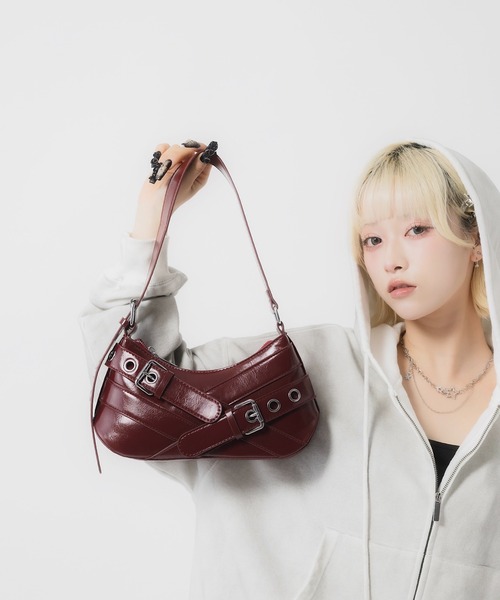 17HR（セブンティーンアワーズ）の「ダブルベルトハンドバッグ（ハンドバッグ・レディース・レッド/ブラウン/ブラック・FREE）」の18枚目の写真