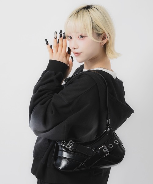 17HR（セブンティーンアワーズ）の「ダブルベルトハンドバッグ（ハンドバッグ・レディース・レッド/ブラウン/ブラック・FREE）」の14枚目の写真