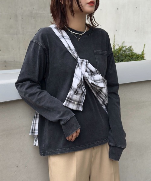 ATHLETA（アスレタ）の「［ athleta ］ピグメントウォッシュロングスリーブプリントTシャツ（Tシャツ/カットソー・レディース・グレー/グレイッシュベージュ/ブラック・M/L）」の7枚目の写真