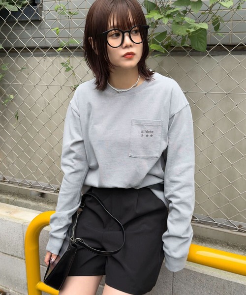 ATHLETA（アスレタ）の「［ athleta ］ピグメントウォッシュロングスリーブプリントTシャツ（Tシャツ/カットソー・レディース・グレー/グレイッシュベージュ/ブラック・M/L）」の9枚目の写真