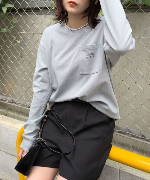 ATHLETA（アスレタ）の「［ athleta ］ピグメントウォッシュロングスリーブプリントTシャツ（Tシャツ/カットソー・レディース・グレー/グレイッシュベージュ/ブラック・M/L）」の11枚目の写真