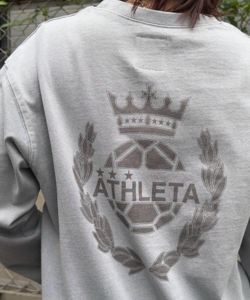 ATHLETA（アスレタ）の「［ athleta ］ピグメントウォッシュロングスリーブプリントTシャツ（Tシャツ/カットソー・レディース・グレー/グレイッシュベージュ/ブラック・M/L）」の13枚目の写真