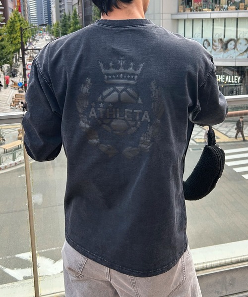 ATHLETA（アスレタ）の「［ athleta ］ピグメントウォッシュロングスリーブプリントTシャツ（Tシャツ/カットソー・レディース・グレー/グレイッシュベージュ/ブラック・M/L）」の19枚目の写真