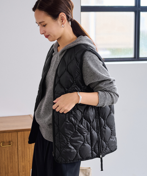 FRAMeWORK（フレームワーク）の「TAION/タイオン MILITARY V NECK WZIPダウンベスト（ダウンジャケット/コート・レディース・ホワイト/ブラック/ベージュ・FREE）」の9枚目の写真