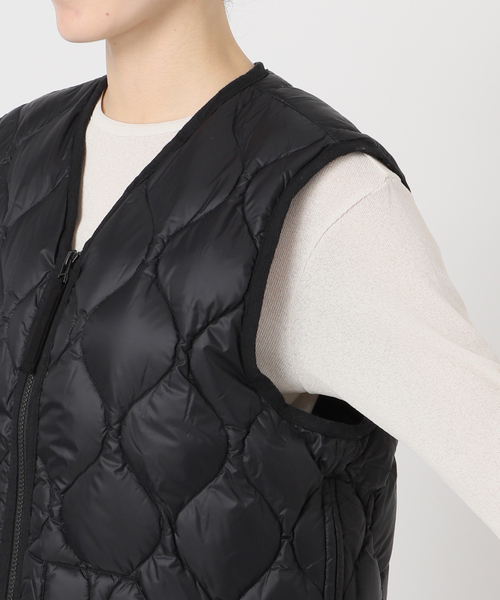 FRAMeWORK（フレームワーク）の「TAION/タイオン MILITARY V NECK WZIPダウンベスト（ダウンジャケット/コート・レディース・ホワイト/ブラック/ベージュ・FREE）」の21枚目の写真