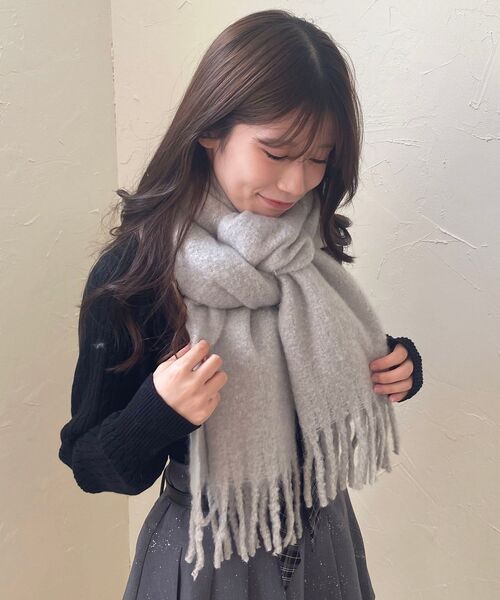 MAJESTIC LEGON（マジェスティックレゴン）の「アソートブークレストール（ストール/ショール・レディース・アイボリー/ベージュ系その他2/ベージュ/ピンク/グレー系その他/グレー・FREE）」の3枚目の写真