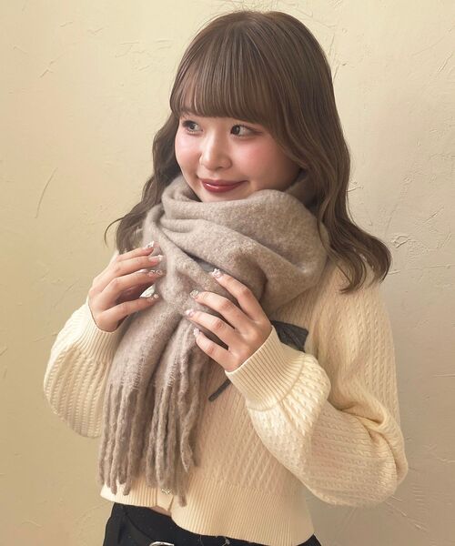 MAJESTIC LEGON（マジェスティックレゴン）の「アソートブークレストール（ストール/ショール・レディース・アイボリー/ベージュ系その他2/ベージュ/ピンク/グレー系その他/グレー・FREE）」の11枚目の写真