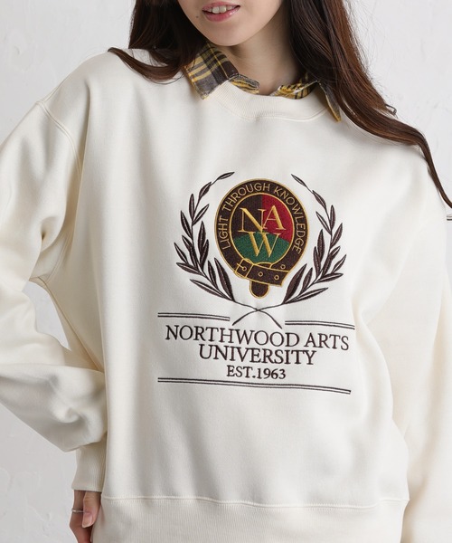 セール】裏起毛 エンブレム刺繍 スウェットトレーナー（スウェット