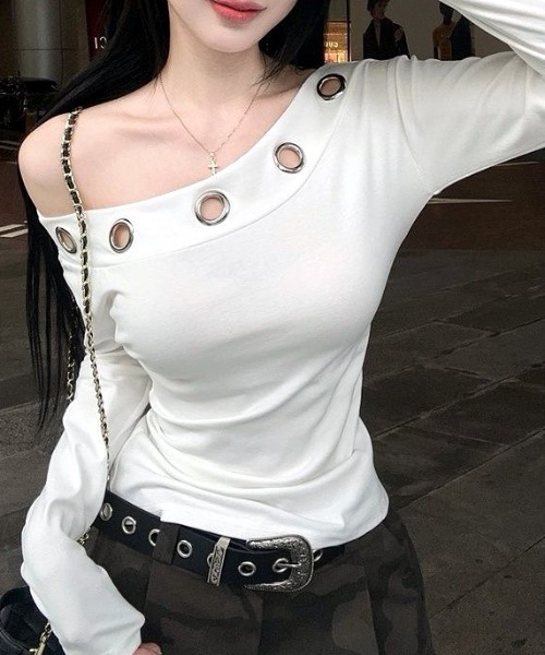 SHEENA(シーナ)の「アイレットワンショルダートップス(Tシャツ/カットソー・レディース・ホワイト/ブラック・M)」の11枚目の写真