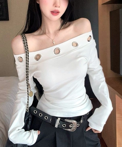 SHEENA(シーナ)の「アイレットワンショルダートップス(Tシャツ/カットソー・レディース・ホワイト/ブラック・M)」の13枚目の写真