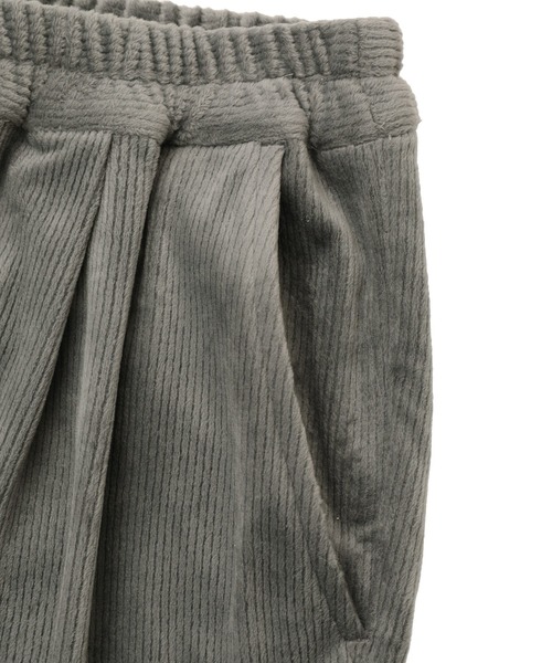 Green　Parks（グリーンパークス）の「ぽかぽか裏起毛ベロアイージーパンツ（その他パンツ・レディース・ブラック/サックスブルー/アイボリー/チャコールグレー・FREE）」の19枚目の写真