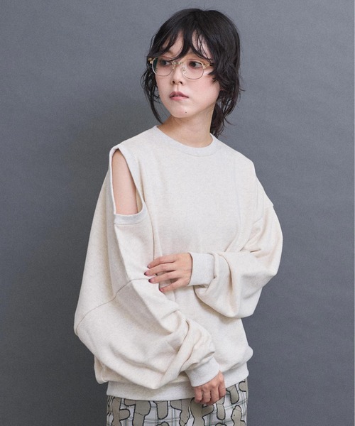 I am I in fact...(アイアムアイインファクト)の「ADVANCE裏毛 変形スウェット(スウェット・レディース・グレー/ブラック・FREE)」の1枚目の写真