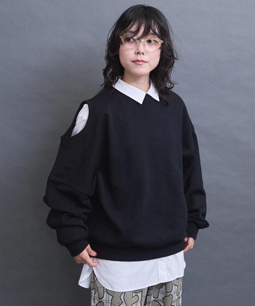 I am I in fact...(アイアムアイインファクト)の「ADVANCE裏毛 変形スウェット(スウェット・レディース・グレー/ブラック・FREE)」の2枚目の写真