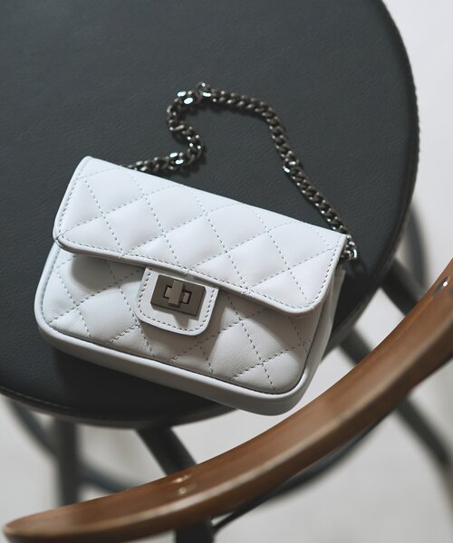 Whim Gazette(ウィムガゼット)の「【Hoaw.】チェーンミニバッグ(ショルダーバッグ・レディース・サックスブルー/チャコールグレー/ベージュ・FREE)」の6枚目の写真