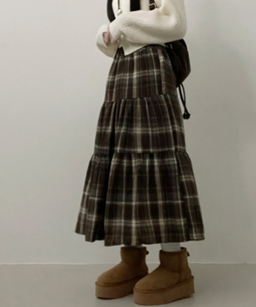 VIVID LADY(ビビッドレディー)の「チェック柄 ティアードロングスカート(スカート・レディース・ブラウン/ブラック/ネイビー・FREE)」の8枚目の写真
