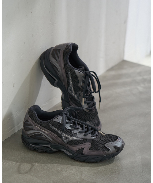 On メッシュシングレット 薄いグレー xs オン　2024北海道マラソン　限定 On メッシュシングレット 薄いグレー xs オン 2024北海道マラソン 限定