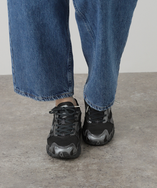 IENA（イエナ）の「MIZUNO/ミズノ WAVE RIDER 10 スニーカー D1GA2104/2431（スニーカー・レディース・ホワイト/ブラック・23.5cm/23cm/25cm/24.5cm/24cm）」の12枚目の写真