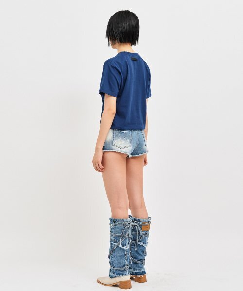 C WEAR BY THE GENIUS(シーウェアバイザジーニアス)の「オーバーサイズクロップTシャツネイビー(Tシャツ/カットソー・レディース・その他・MEDIUM/LARGE/X-LARGE/X-SMALL/SMALL)」の5枚目の写真