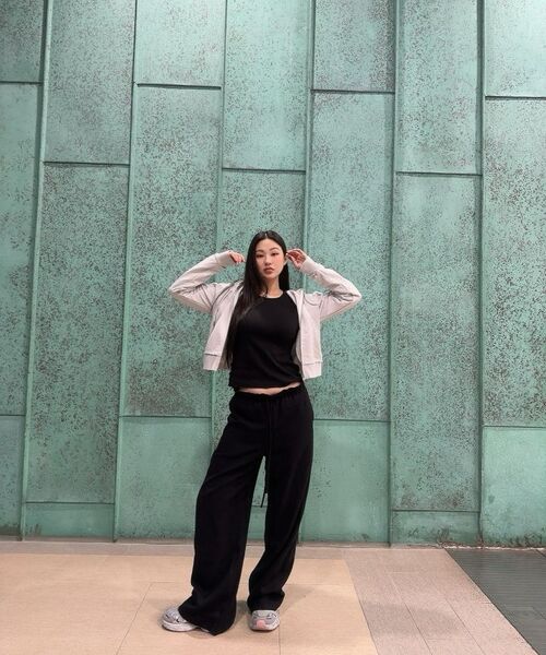 EPISODE UNTITLED（エピソードアンタイトルド）の「IN&OUT PATCHWORK ZIP-UP HOODIE_BLACK（パーカー・レディース・その他・1/2）」の10枚目の写真