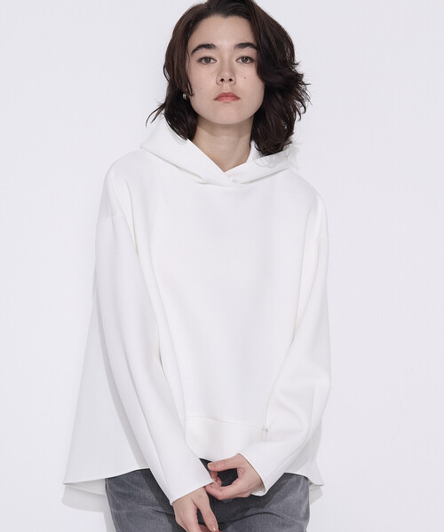 COMME CA Wardrobe（コムサワードローブ）の「ソフトストレッチダンボールニット フーディー（パーカー・レディース・ネイビー/サックスブルー/ホワイト・FREE）」の11枚目の写真