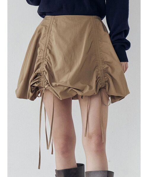 CALNAMUR（カルナムール）の「ドロストバルーンミニスカート（スカート・レディース・ホワイト/グリーン/ブラウン・FREE）」の3枚目の写真