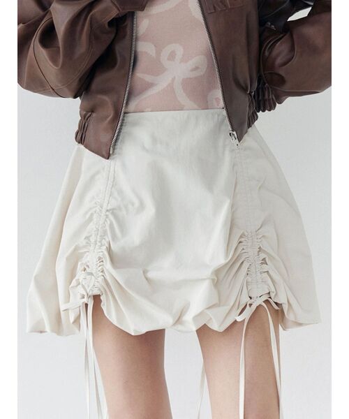 CALNAMUR（カルナムール）の「ドロストバルーンミニスカート（スカート・レディース・ホワイト/グリーン/ブラウン・FREE）」の2枚目の写真