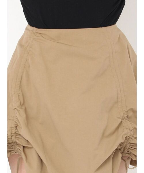 CALNAMUR（カルナムール）の「ドロストバルーンミニスカート（スカート・レディース・ホワイト/グリーン/ブラウン・FREE）」の16枚目の写真