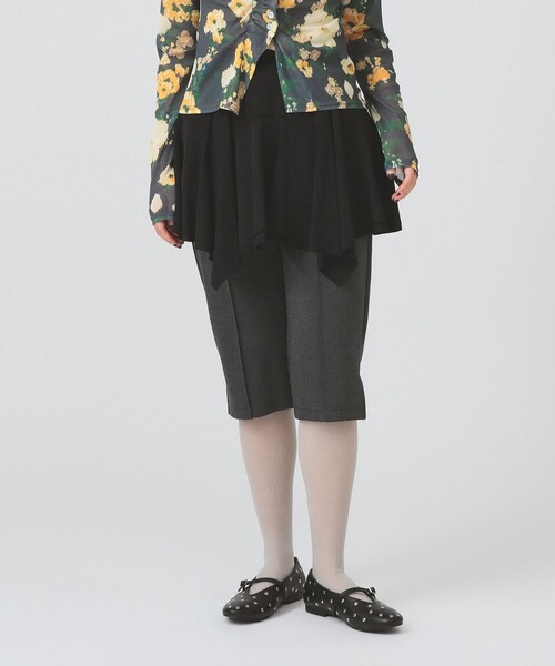 Ray BEAMS(レイビームス)の「イレギュラー ヘム ミニスカート(スカート・レディース・ブラック/チャコールグレー・0/1)」の2枚目の写真