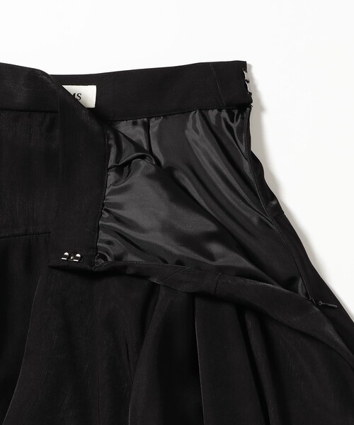 Ray BEAMS(レイビームス)の「イレギュラー ヘム ミニスカート(スカート・レディース・ブラック/チャコールグレー・0/1)」の5枚目の写真