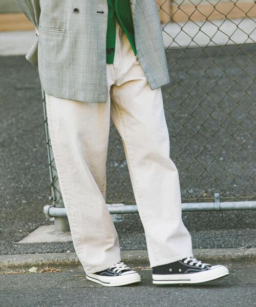 URBAN RESEARCH(アーバンリサーチ)の「11.8oz COL/DENIM WIDE PANTS(デニムパンツ・メンズ・モカ/ライトベージュ・MEDIUM/LARGE)」の2枚目の写真