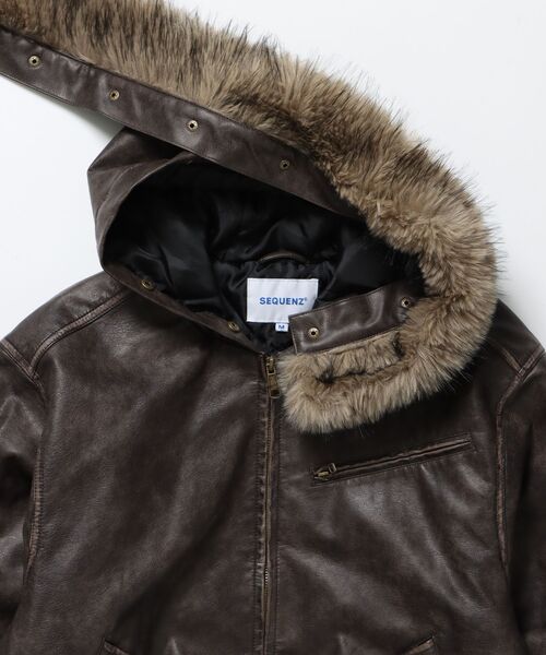SEQUENZ(シークエンズ)の「フェイクファー×レザー / 中綿フーディジャケット / FUR PU HOODIEJKT(その他アウター・メンズ・ブラウン/ブラック・MEDIUM/LARGE)」の14枚目の写真
