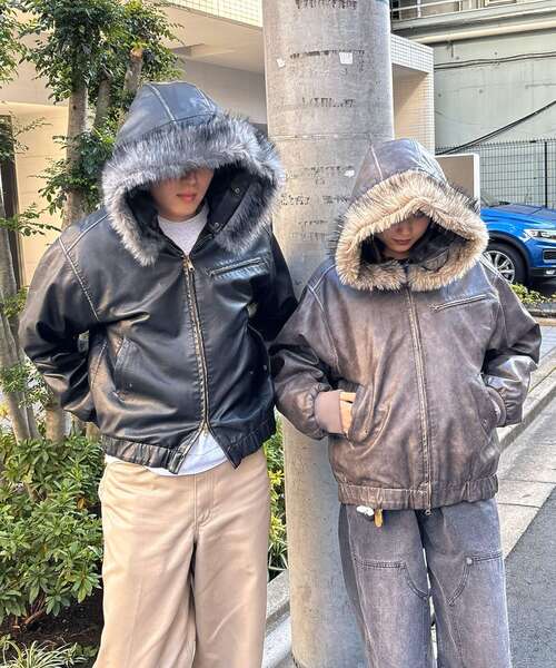 SEQUENZ(シークエンズ)の「フェイクファー×レザー / 中綿フーディジャケット / FUR PU HOODIEJKT(その他アウター・メンズ・ブラウン/ブラック・MEDIUM/LARGE)」の20枚目の写真