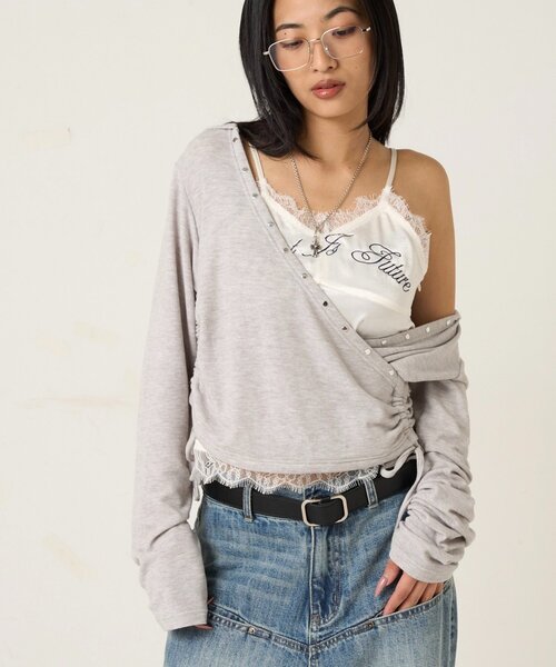 WHO'S WHO gallery（フーズフーギャラリー）の「EMBROIDERED LOGO SATIN SLIP CAMI（キャミソール・レディース・ホワイト/ネイビー/グレー/ブラック・FREE）」の16枚目の写真