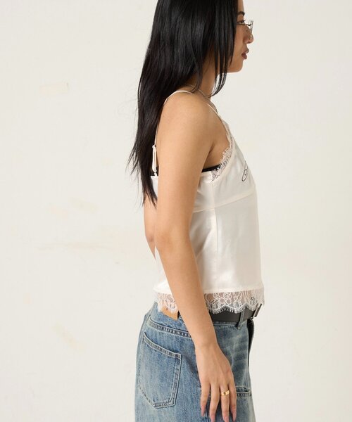 WHO'S WHO gallery（フーズフーギャラリー）の「EMBROIDERED LOGO SATIN SLIP CAMI（キャミソール・レディース・ホワイト/ネイビー/グレー/ブラック・FREE）」の21枚目の写真