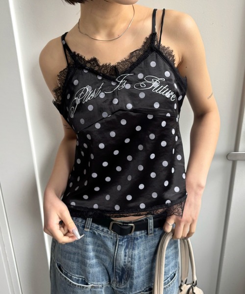 WHO'S WHO gallery(フーズフーギャラリー)の「刺繍ロゴサテンスリップキャミ(キャミソール・レディース・ホワイト/ネイビー/グレー/ブラック/ホワイト系その他/ブラック系その他・FREE)」の4枚目の写真