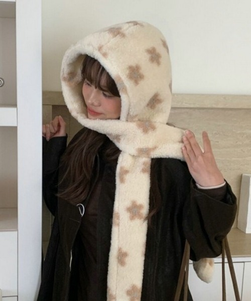 Vipoa（ヴィポア）の「フラワーデザインマフラーバラクラバ（ネックウォーマー/スヌード・レディース・グレー/アイボリー/ブラウン/グリーン・FREE）」の5枚目の写真