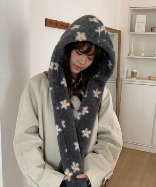 Vipoa（ヴィポア）の「フラワーデザインマフラーバラクラバ（ネックウォーマー/スヌード・レディース・グレー/アイボリー/ブラウン/グリーン・FREE）」の8枚目の写真