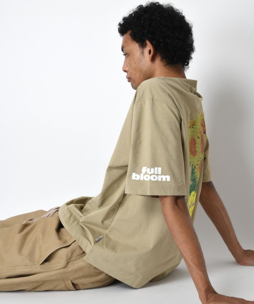 SUPERTHANKS（スーパーサンクス）の「【吸水速乾・接触冷感・抗菌防臭】バックプリントフラワーTシャツ[full bloom] Functional S/S T-shirt（Tシャツ/カットソー・メンズ・ブラック/チャコールグレー/ベージュ/ホワイト・L/M/S）」の20枚目の写真